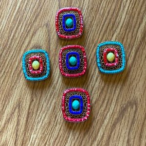 EUC  Set of 5 Vintage Boho Beaded Brooches Various Colors/Gold Tone